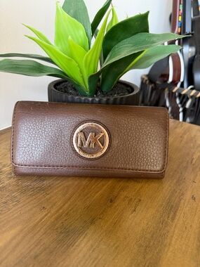 Michael Kors Chocolate Brown Pebbled Leather Clutch Wallet with Gold MK Emblem